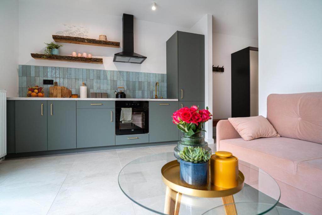 J&t Apartment